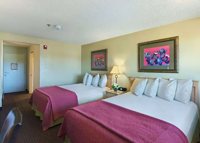 Oxnard Inn Lancaster
