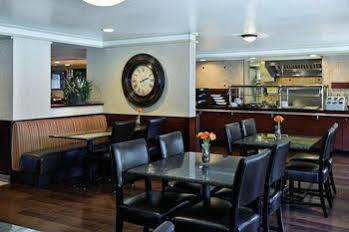Hotel Oxnard 3*