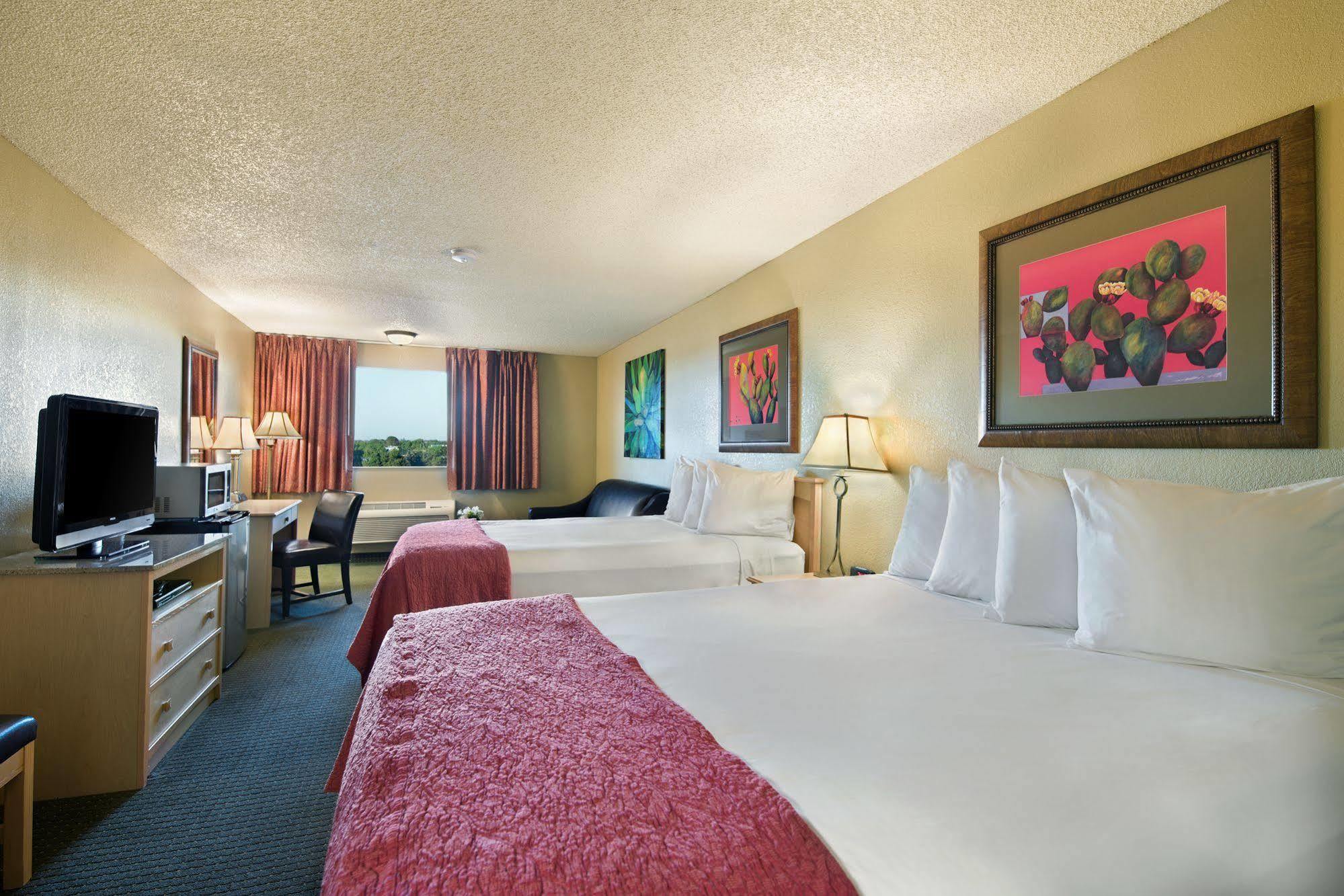 Hotel Oxnard Lancaster
